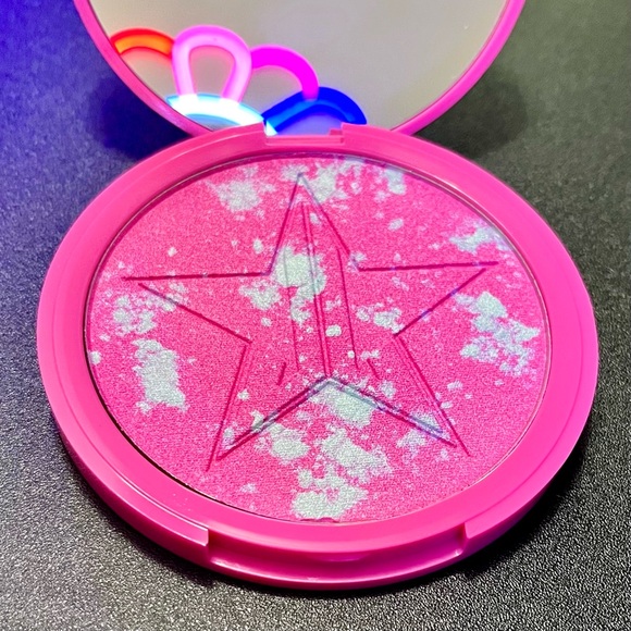 Jeffree Star | ‘Cotton Candy Crime’ Skin Frost Blush | NiB limited edition - Picture 15 of 16